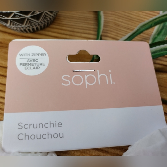 White Hair Scrunchie With Zipper By Sophie - Picture 2 of 6